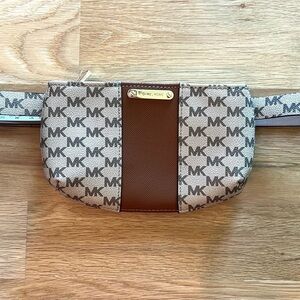 NWT Michael Kors Belt Bag Sz. L/XL